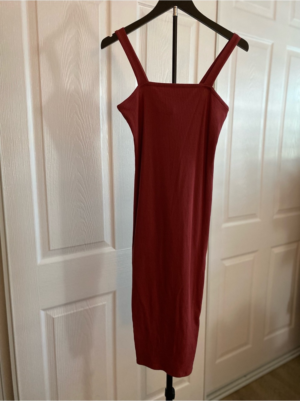 Bozzolo Ribbed Square-Neck Midi Dress in Wine